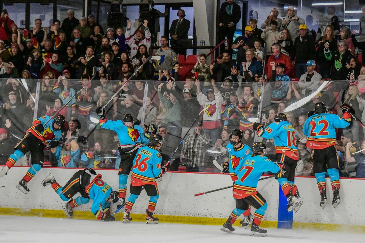 THE NEW MEXICO ICE WOLVES NAHL TEAM WINS QUARTER FINAL PLAYOFF SERIES ...